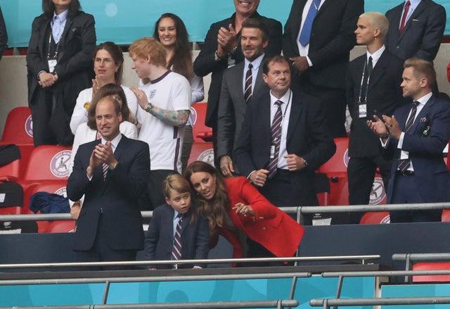 Миддлтон, Уильям, Бекхэм и Том Круз — фото вип-фанатов Англии в финале Евро
