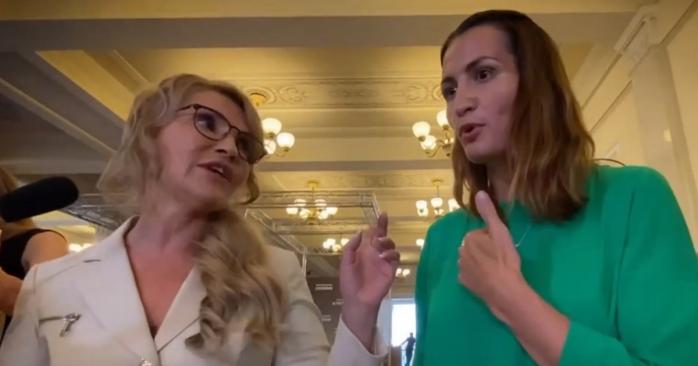 Юлія Тимошенко та Ольга Стефанишина, скріншот відео