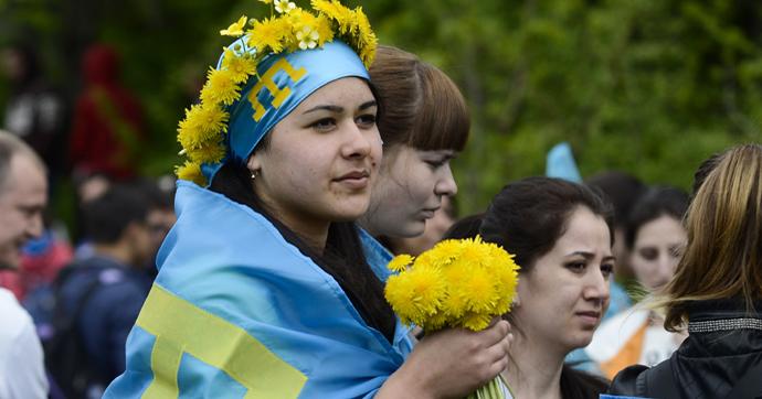 Закон о коренных народах Украины подписал Зеленский. Фото: pravda.com