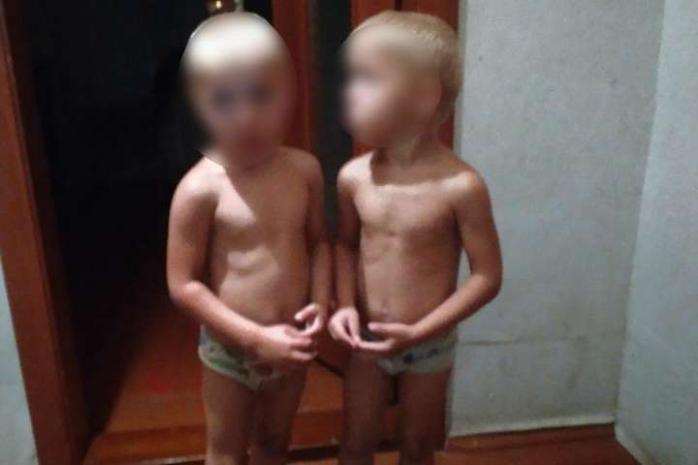 Четырехлетние близнецы ночью бродили на Киевщине