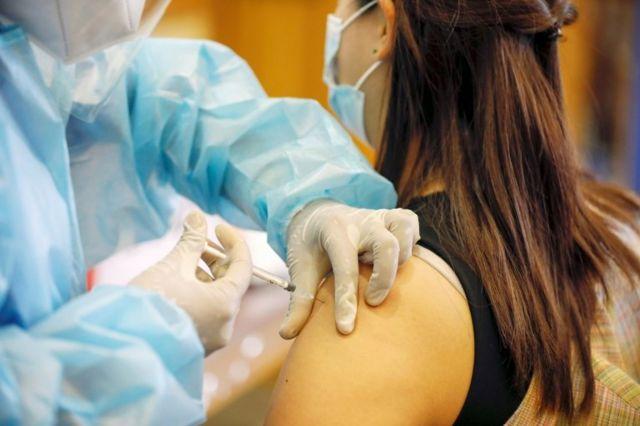 Після вакцинації Pfizer знепритомніла жінка у Вінниці. Фото: ВВС