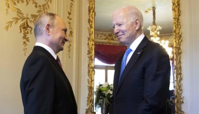 Байден избегает санкций против Путина — Politico
