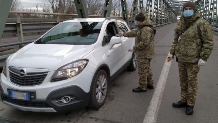 Украина меняет правила пересечения границы из-за COVID-штамма «Дельта» — что нового