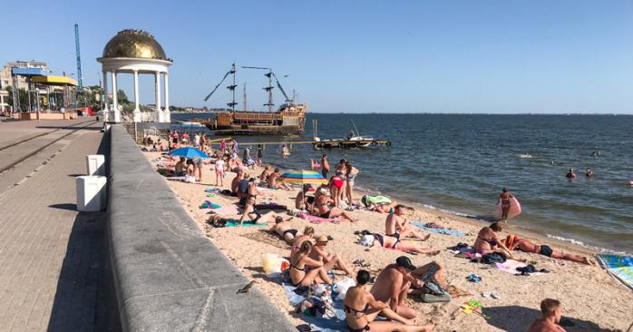 Купатися на пляжах Бердянська не рекомендують через інфекцію. Фото: lifeistravel.com.ua