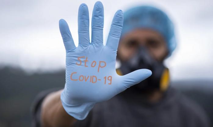 Понад тисячу хворих в Україні, за два тижні очікується спалах COVID-19