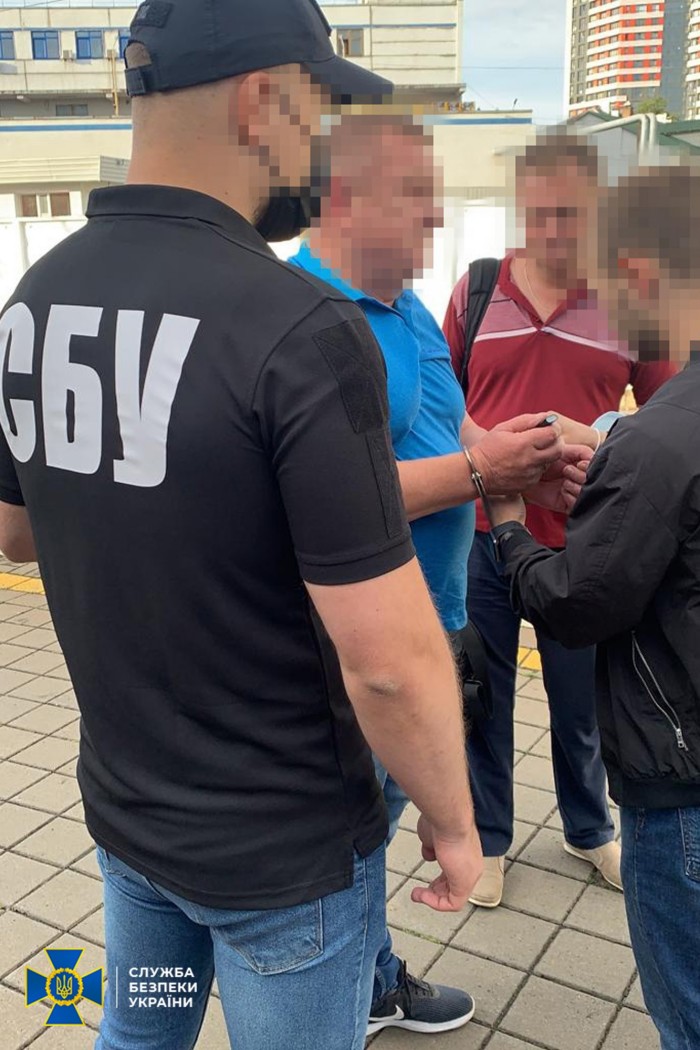 Подозреваемого в присвоении миллиона гривен экс-чиновника задержали в Киеве, фото: СБУ