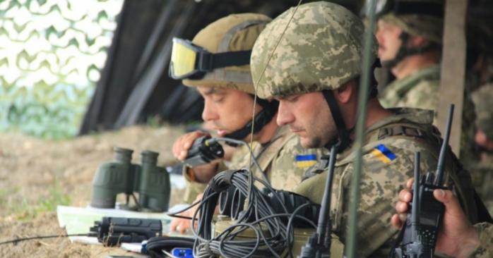 В Україні 8 серпня відзначають День військ зв’язку, фото: телеканал «Прямий»