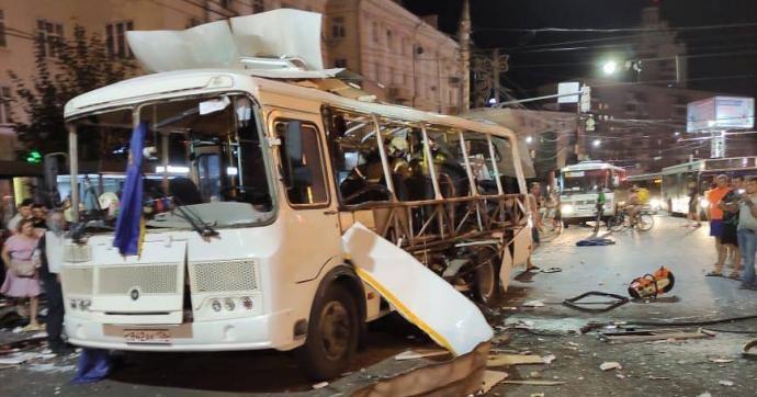 Взрыв автобуса в России. Фото: Twitter