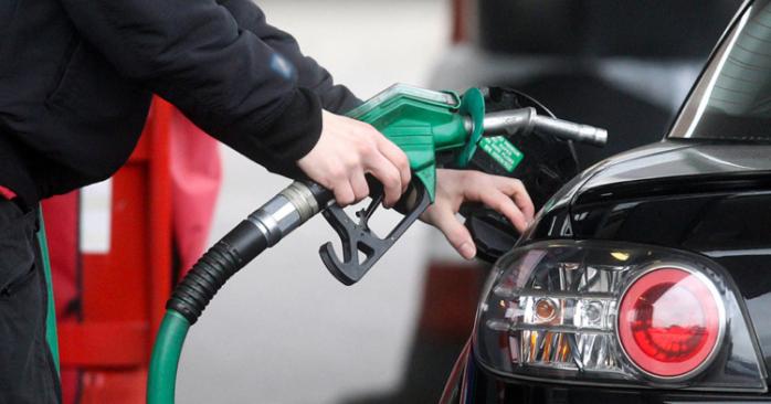 Предельные цены на бензин и дизтопливо снизило Минэкономики. Фото: mmr.net.ua