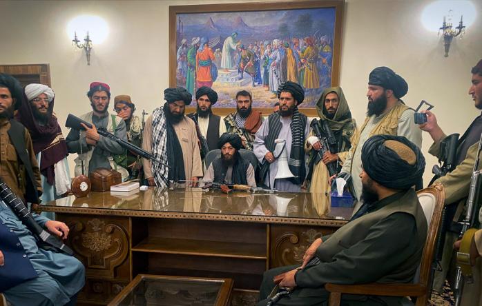 Талибан объявил амнистию и на фоне арестов пообещал спокойную жизнь