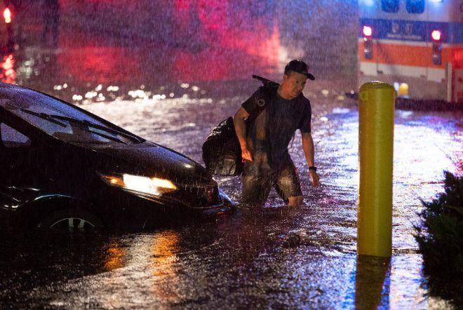 Самый дождливый час в истории — рекордный шторм залил Нью-Йорк