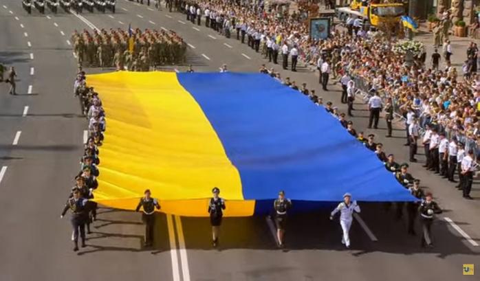 Військовий парад — найяскравіші фото проходження військ