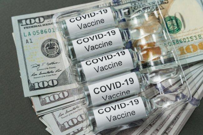 Toyota за прививку от коронавируса — в Виннице поощряют COVID-вакцинацию