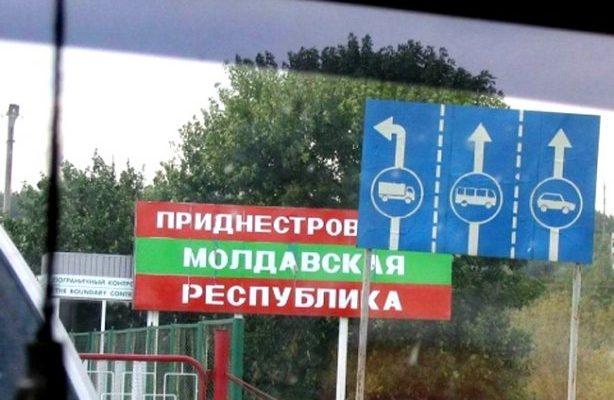 Україна знову відклала заборону на в'їзд придністровських автомобілів