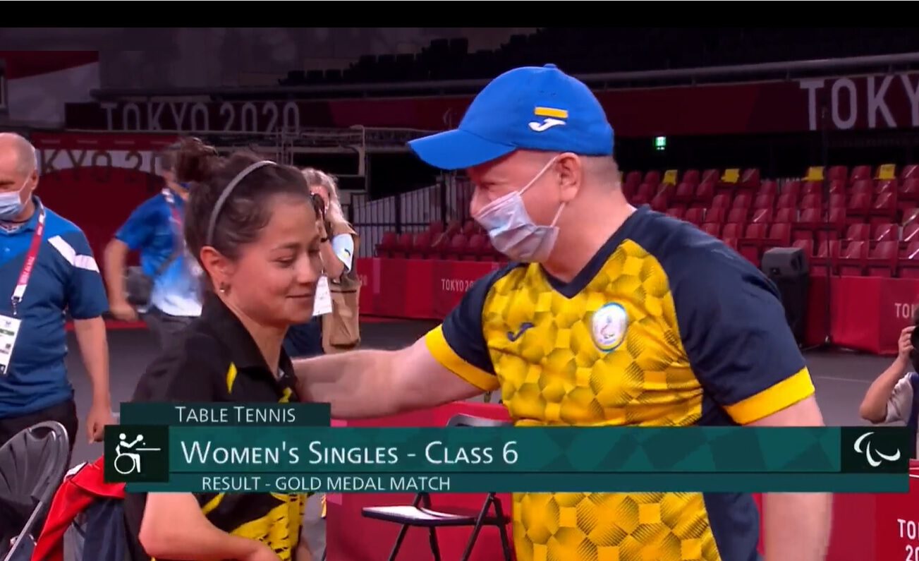 «Золото» з настільного тенісу здобула Україна на Паралімпіаді. Скріншот з відео