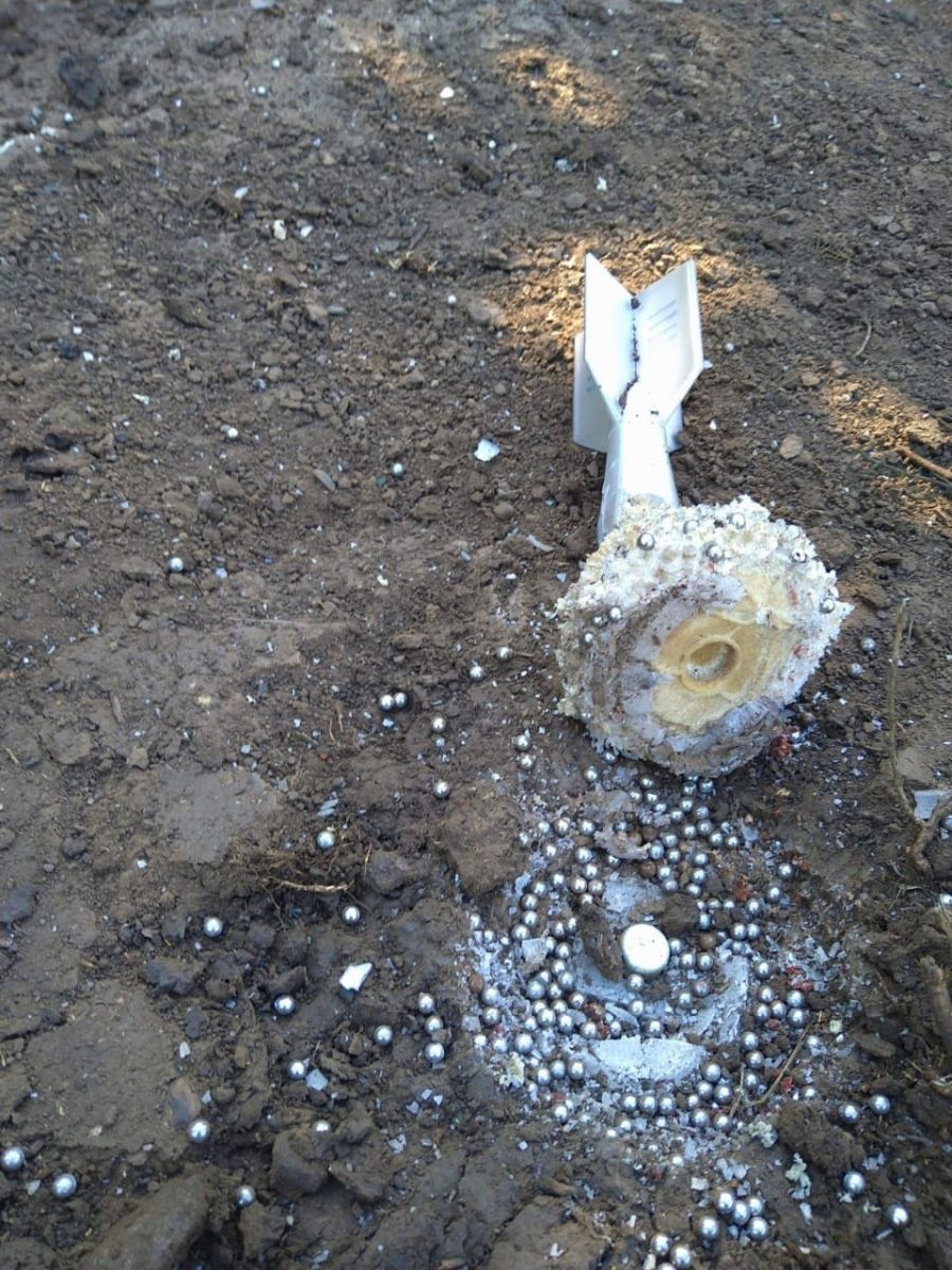 Боевики сбросили с дрона самодельные 3D-мины на прифронтовое Зайцево, фото - ООС
