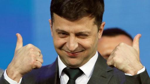 Зеленский ввел новые персональные санкции, исправив ошибки. Фото: kirovograd.net