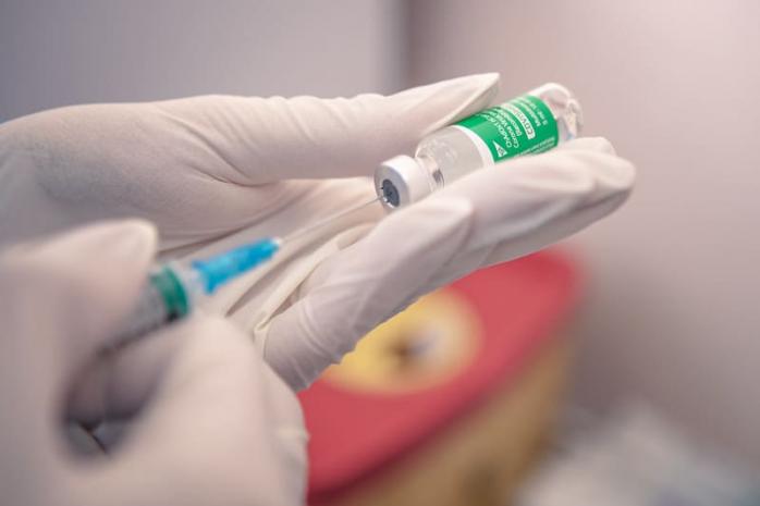 Вакцину від коронавірусу та грипу випробовує Novavax. Фото: ck-oda.gov.ua