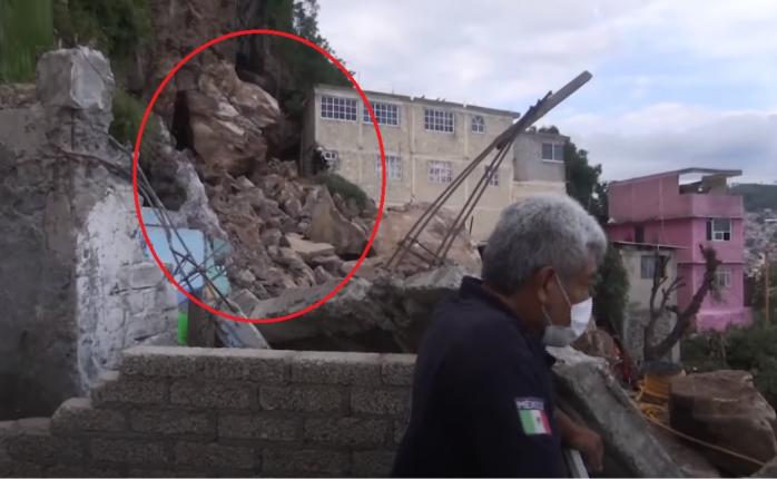 Частина скелі впала на будинки у Мехіко, є загиблі 