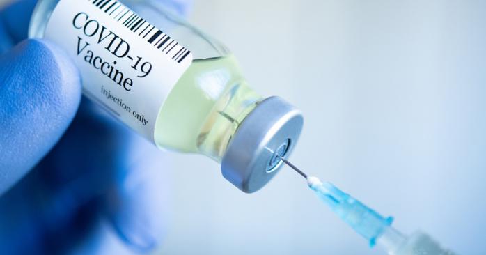 COVID-вакцинація в 11 разів знижує ризик смерті при інфікуванні. Фото: mil.gov.ua