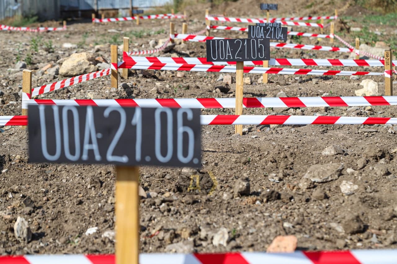 Трогательные находки на могилах жертв НКВД раскопали в Одессе. Фото: Думская