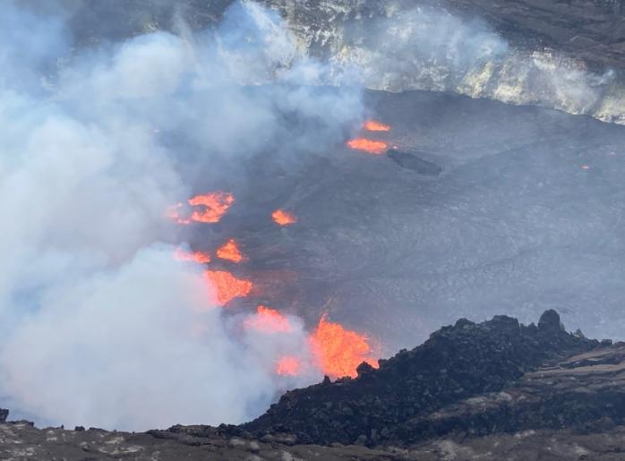 Один из самых активных вулканов в мире проснулся на Гавайях. Фото: watchers