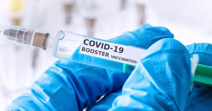 Європейський регулятор визнав використання третьої дози COVID-вакцини безпечним