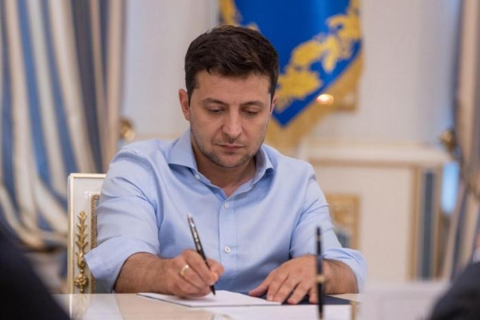 Зеленский ввел санкции за проведение выборов в Госдуму в Крыму и ОРДЛО