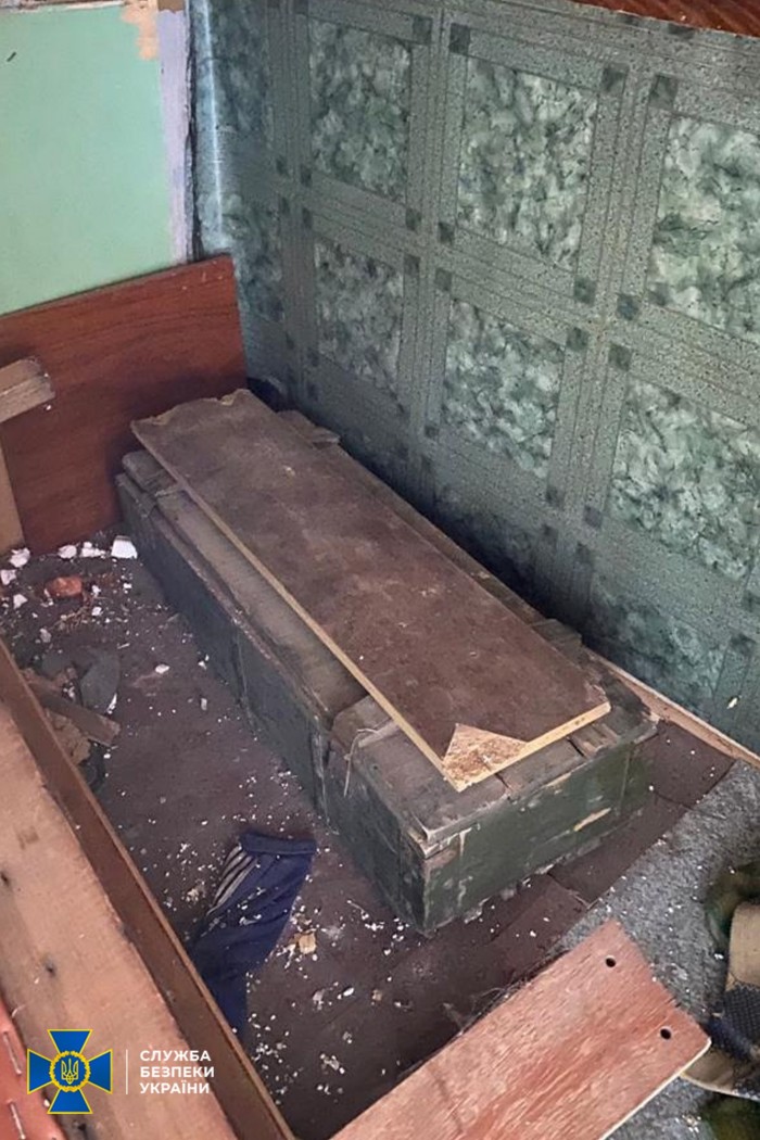 На Луганщині виявили схрон з мінами, фото: СБУ