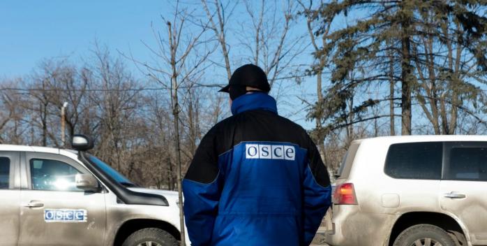 Боевики взяли в заложники наблюдателей ОБСЕ в Горловке. Фото: Радио свобода