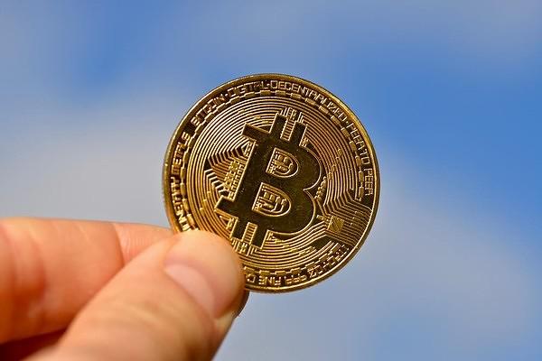 Bitcoin оновив історичний максимум. Фото: cnews.ru