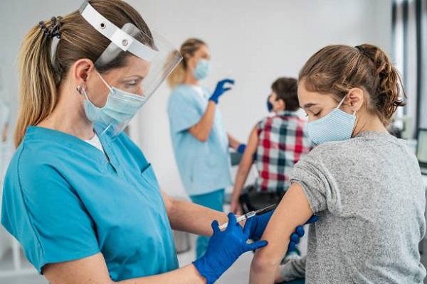 Вакцинация детей – названо обязательное условие для COVID-прививки в Украине