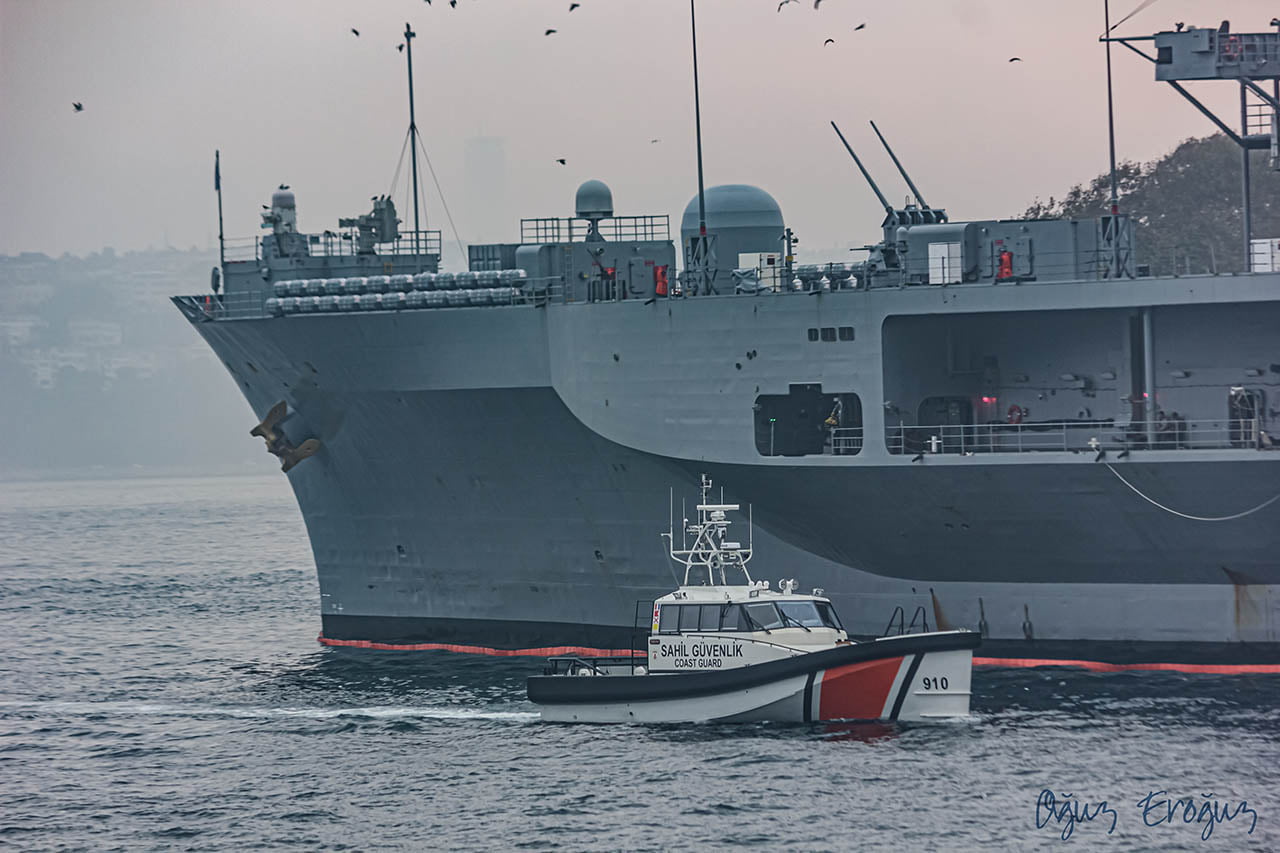 США ввели в Черное море мощную группировку ВМС, фото - ФБ Oğuz Eroğuz
