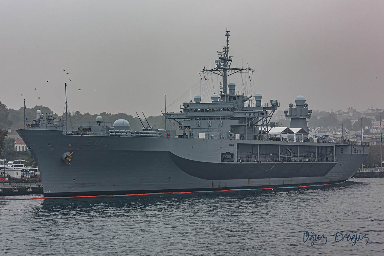 США ввели в Черное море мощную группировку ВМС, фото - ФБ Oğuz Eroğuz