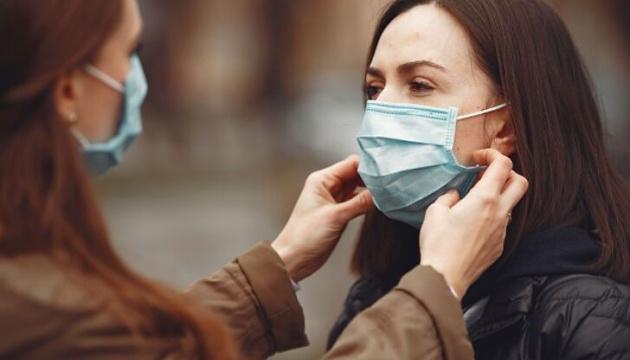 Когда в Украине закончится COVID-пандемия, рассказал врач. Фото: Укринформ