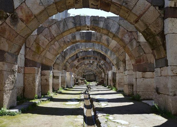 Стародавній туалет. Фото: Anadolu Agency