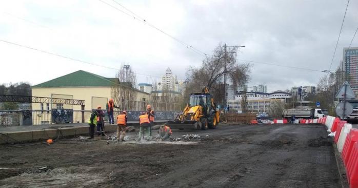 Ремонт дороги в Киеве. Фото: КГГА