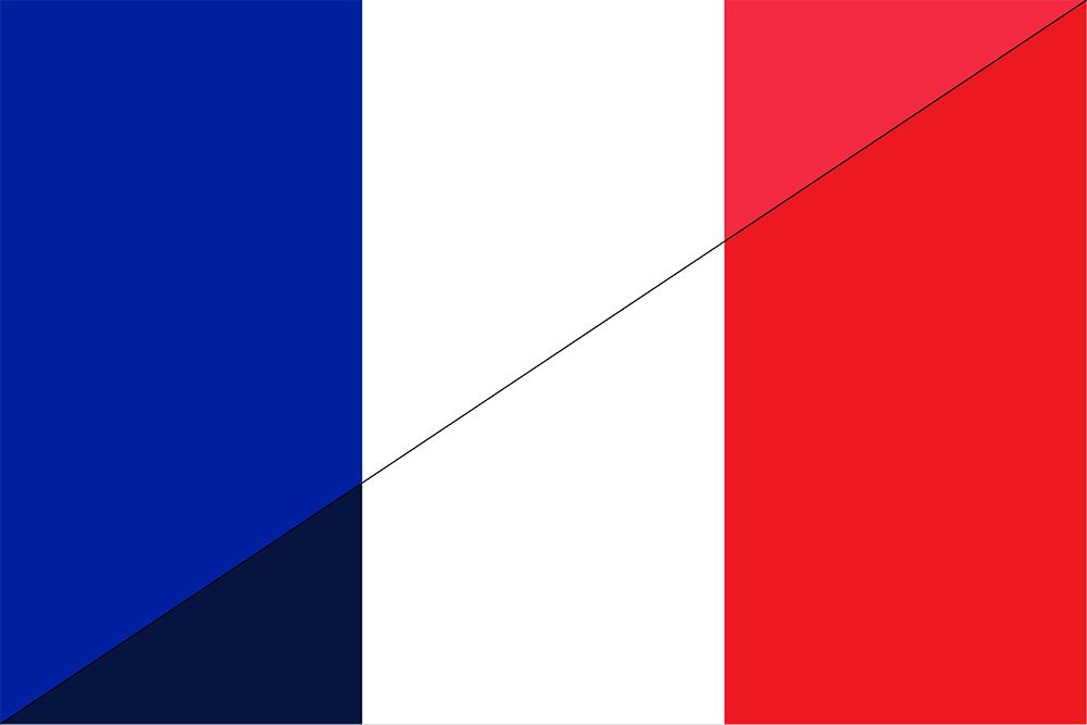 Макрон изменил цвета государственного флага Франции