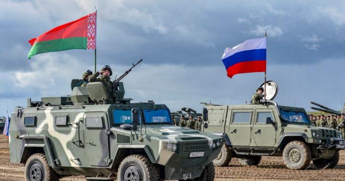 Російські війська в Білорусі загрожують Україні, фото: «Белрынок»