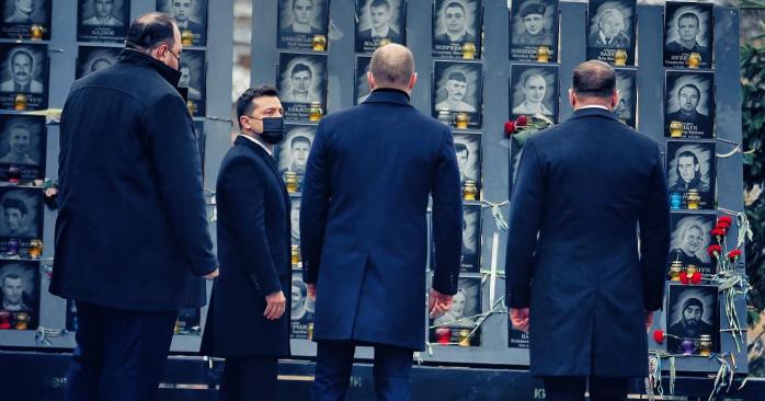 Зеленский почтил память Героев Небесной сотни. Фото: Ян Доброносов