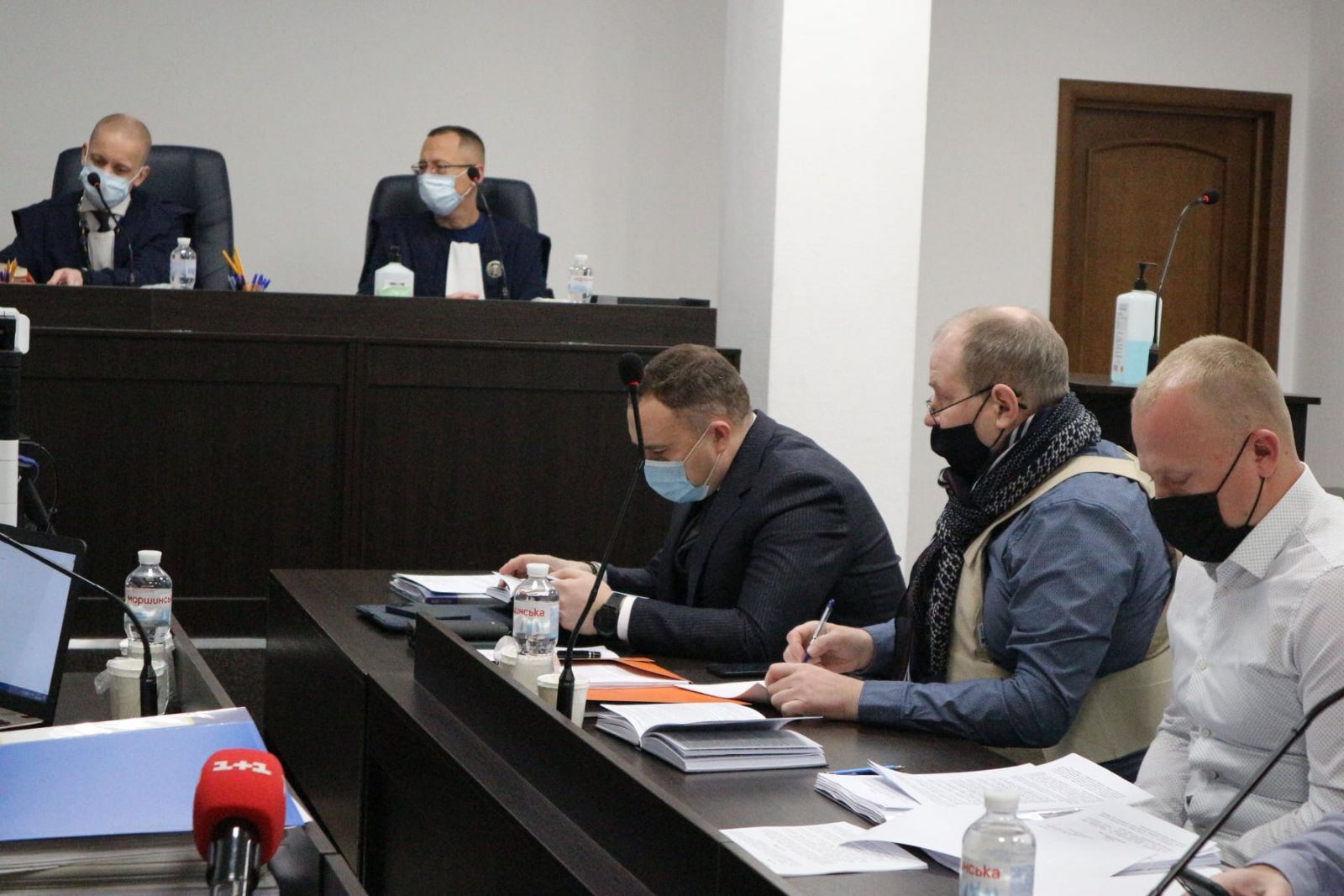 Чаус пришел на заседание Антикоррупционного суда в бронежилете, фото - Судебный репортер