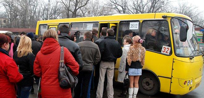 Без холодних маршруток — у Києві транспорту заборонили їздити без опалення