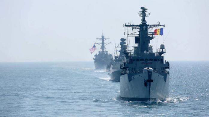 Киев просит о постоянном присутствии кораблей НАТО в Черном море. Фото: S. Marine Corps