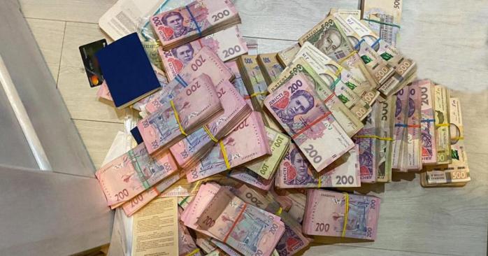 Полиция разоблачила мошенников, которые обманули около 1 тыс. граждан, фото: Нацполиция