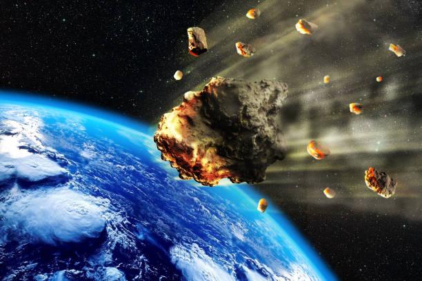 Гигантский потенциально опасный астероид летит к Земле