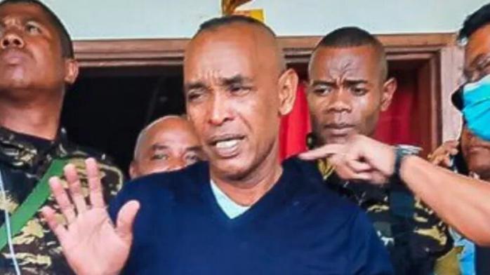 Не время умирать — министр на Мадагаскаре плыл 12 часов после аварии вертолета