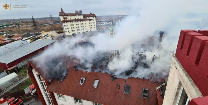 Пожежа в готелі на Київщині – постраждало двоє людей 