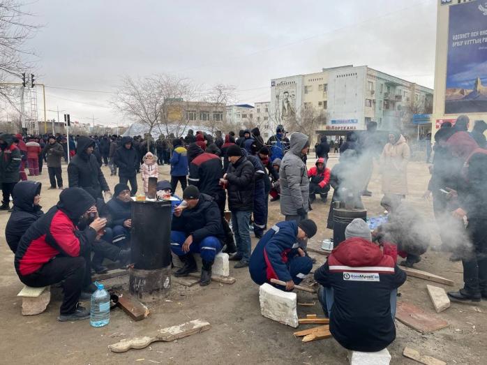 У Казахстані спалахнув “газовий Майдан”