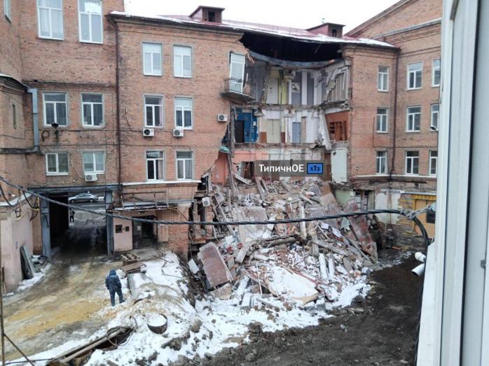 Снесло половину дома — в Харькове произошел обвал (ФОТО)