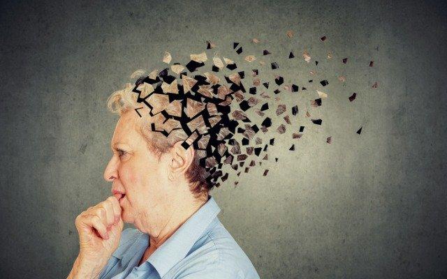 Спрей від хвороби Альцгеймера випробували вчені. Фото: СТБ